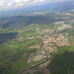 Flugwegposition um 11:37:15: Aufgenommen in der Nähe von Okres Český Krumlov, Tschechien in 2125 Meter